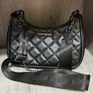 STEVE MADDEN BLACK BATAMA QUILTED CROSSBODY